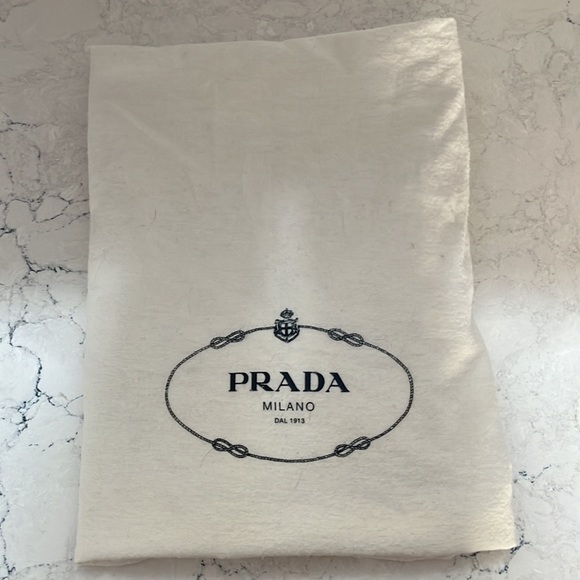 Prada nylon/ patent leather large bag with gold/patent chain handle - Picture 8 of 16